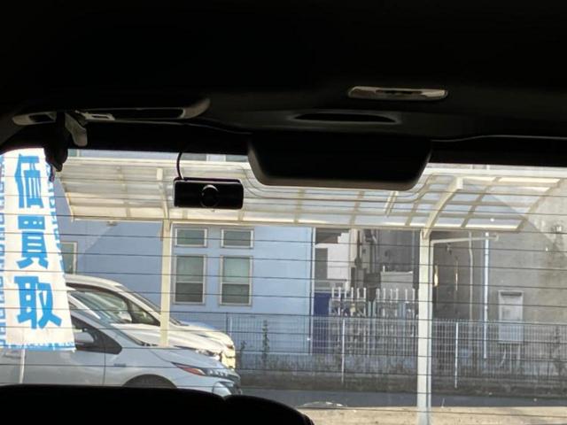 ステップワゴン ｅＨＥＶスパーダプレミアムライン　保証書／純正　１１．６インチ　ＳＤナビ／フリップダウンモニター　純正　１５．６インチ／ホンダセンシング／両側電動スライドドア／シートヒーター　全席／マルチビューカメラシステム　衝突被害軽減システム（17枚目）