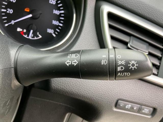 エクストレイル ４ＷＤ２０Ｘエマブレパッケージ　新品タイヤ／純正　８インチ　ＳＤナビ／フリップダウンモニター／衝突安全装置／シートヒーター／車線逸脱防止支援システム／ヘッドランプ　ＬＥＤ／Ｂｌｕｅｔｏｏｔｈ接続／ＥＴＣ／ＥＢＤ付ＡＢＳ　後席モニター（16枚目）