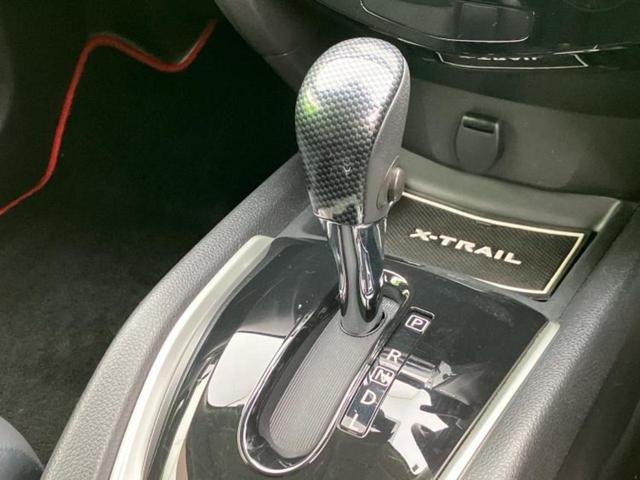 エクストレイル ４ＷＤ２０Ｘエマブレパッケージ　新品タイヤ／純正　８インチ　ＳＤナビ／フリップダウンモニター／衝突安全装置／シートヒーター／車線逸脱防止支援システム／ヘッドランプ　ＬＥＤ／Ｂｌｕｅｔｏｏｔｈ接続／ＥＴＣ／ＥＢＤ付ＡＢＳ　後席モニター（18枚目）