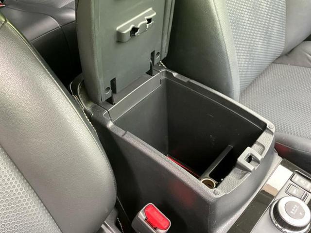 エクストレイル ４ＷＤ２０Ｘエマブレパッケージ　新品タイヤ／純正　８インチ　ＳＤナビ／フリップダウンモニター／衝突安全装置／シートヒーター／車線逸脱防止支援システム／ヘッドランプ　ＬＥＤ／Ｂｌｕｅｔｏｏｔｈ接続／ＥＴＣ／ＥＢＤ付ＡＢＳ　後席モニター（32枚目）