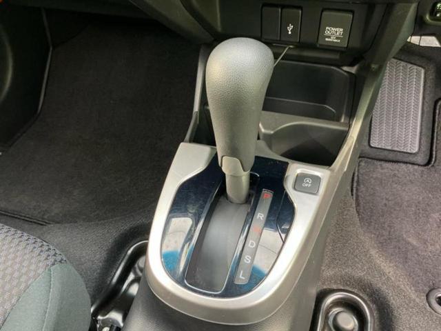 フィット 13G・Lホンダセンシング 純正 SDナビ/ヘッドランプ LED/ETC/EBD付ABS/横滑り防止装置/アイドリングストップ/ホンダセンシング/バックモニター/エアバッグ 運転席/エアバッグ 助手席/エアバッグ サイド(18枚目)