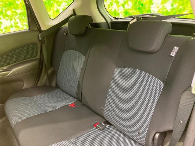 ノート X EBD付ABS/アイドリングストップ/エアバッグ 運転席/エアバッグ 助手席/パワーウインドウ/エンジンスタートボタン/キーレスエントリー/パワーステアリング/盗難防止システム/マニュアルエアコン(7枚目)