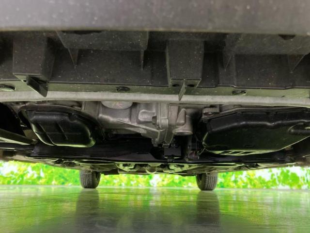 ノート X EBD付ABS/アイドリングストップ/エアバッグ 運転席/エアバッグ 助手席/パワーウインドウ/エンジンスタートボタン/キーレスエントリー/パワーステアリング/盗難防止システム/マニュアルエアコン(36枚目)