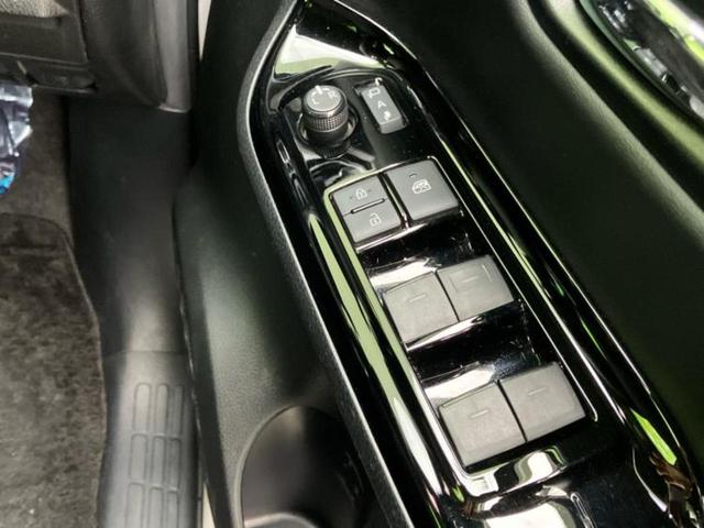 ヴォクシー ＺＳキラメキ３　保証書／純正　１０インチ　ＳＤナビ／フリップダウンモニター　純正　１２．８インチ／衝突安全装置／両側電動スライドドア／車線逸脱防止支援システム／ドライブレコーダー　前後／ヘッドランプ　ＬＥＤ　ドラレコ（32枚目）