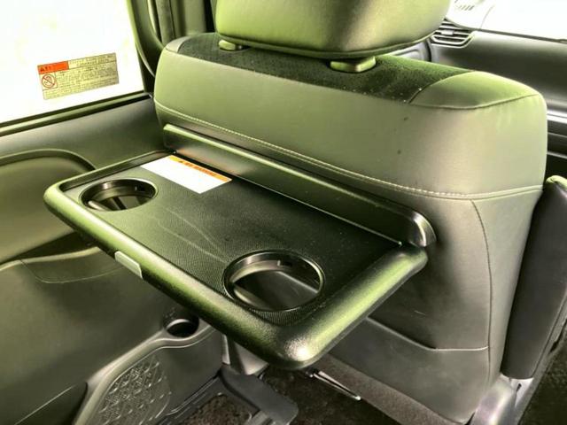 ヴォクシー ＺＳキラメキ３　保証書／純正　１０インチ　ＳＤナビ／フリップダウンモニター　純正　１２．８インチ／衝突安全装置／両側電動スライドドア／車線逸脱防止支援システム／ドライブレコーダー　前後／ヘッドランプ　ＬＥＤ　ドラレコ（39枚目）