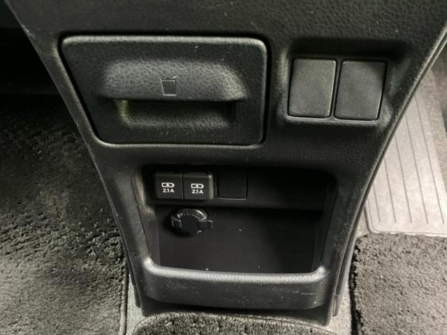 ヴォクシー ＺＳキラメキ３　保証書／純正　１０インチ　ＳＤナビ／フリップダウンモニター　純正　１２．８インチ／衝突安全装置／両側電動スライドドア／車線逸脱防止支援システム／ドライブレコーダー　前後／ヘッドランプ　ＬＥＤ　ドラレコ（42枚目）