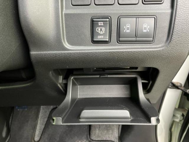 セレナ ハイウェイスターＶセレクション２　新品タイヤ／保証書／純正　ＳＤナビ／フリップダウンモニター／衝突安全装置／両側電動スライドドア／アラウンドビューモニター／車線逸脱防止支援システム／ドライブレコーダー　社外／ヘッドランプ　ＬＥＤ（44枚目）