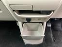 WECARSでは各商談席に大型モニターをご用意しております!見やすい大画面でゆったりと全国の在庫をご覧いただけます!是非ご来店お待ちしております!