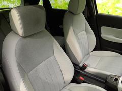 「この車の写真をもっと見たい」「状態が気になる」「この装備はついている？」どんな小さな疑問でもお気軽にお問い合わせください！ 4
