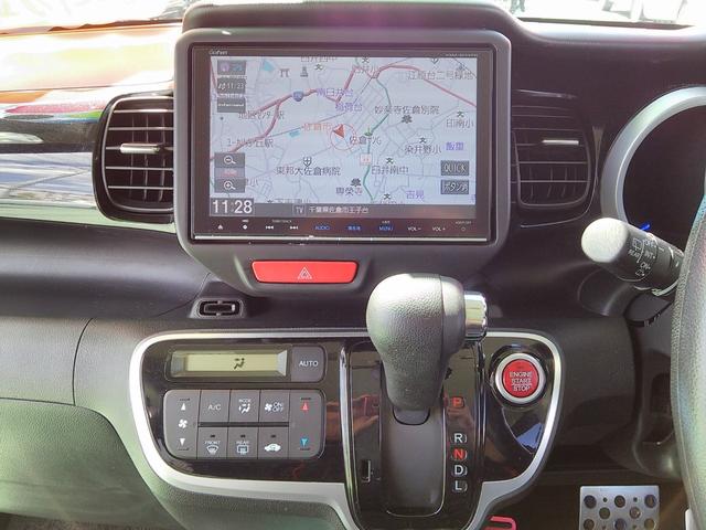 ８インチ大型ナビ！衝突軽減ＣＴＢＡ！両側パワースライドドア！前後ドライブレコーダー！ＥＴＣ！バックカメラ！ロック連動ミラー！Ｂｌｕｅｔｏｏｔｈ！ステアリングスイッチ！サイドバイザー！ＨＩＤ！ＤＶＤ！