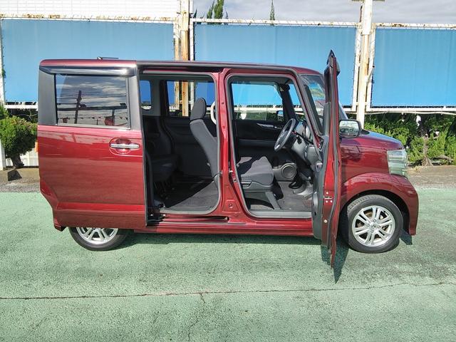 Ｎ－ＢＯＸカスタム Ｇ・Ｌパッケージ　８インチ大型ナビ　両側パワースライドドア　バックカメラ　エンジンスターター　ＥＴＣ　ＵＳＢ　ＡＵＸ　サイドバイザー　プロジェクターＨＩＤ　純正１４インチアルミホイール　Ｂｌｕｅｔｏｏｔｈ　ＤＶＤ（22枚目）