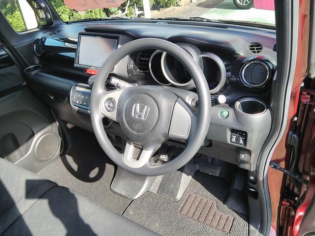 Ｎ－ＢＯＸカスタム Ｇ・Ｌパッケージ　８インチ大型ナビ　両側パワースライドドア　バックカメラ　エンジンスターター　ＥＴＣ　ＵＳＢ　ＡＵＸ　サイドバイザー　プロジェクターＨＩＤ　純正１４インチアルミホイール　Ｂｌｕｅｔｏｏｔｈ　ＤＶＤ（28枚目）