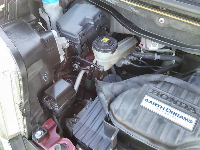 Ｎ－ＢＯＸカスタム Ｇ・Ｌパッケージ　８インチ大型ナビ　両側パワースライドドア　バックカメラ　エンジンスターター　ＥＴＣ　ＵＳＢ　ＡＵＸ　サイドバイザー　プロジェクターＨＩＤ　純正１４インチアルミホイール　Ｂｌｕｅｔｏｏｔｈ　ＤＶＤ（32枚目）