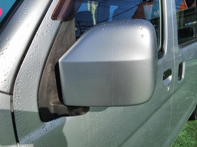 ピクシスバン クルーズ SAIII ナビ TV Bluetooth ETC 同色電動格納ミラー プライバシーガラス 前後パワーウィンドウ サイドバイザー 大型LEDルームランプ キーレス LEDヘッドライト オートマチックハイビーム(9枚目)