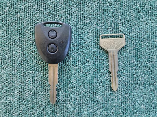 ピクシスバン クルーズ SAIII ナビ TV Bluetooth ETC 同色電動格納ミラー プライバシーガラス 前後パワーウィンドウ サイドバイザー 大型LEDルームランプ キーレス LEDヘッドライト オートマチックハイビーム(36枚目)