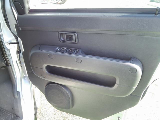 ピクシスバン クルーズ SAIII ナビ TV Bluetooth ETC 同色電動格納ミラー プライバシーガラス 前後パワーウィンドウ サイドバイザー 大型LEDルームランプ キーレス LEDヘッドライト オートマチックハイビーム(45枚目)