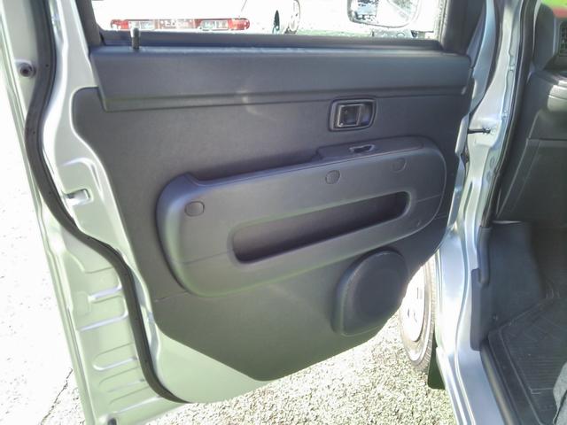 ピクシスバン クルーズ SAIII ナビ TV Bluetooth ETC 同色電動格納ミラー プライバシーガラス 前後パワーウィンドウ サイドバイザー 大型LEDルームランプ キーレス LEDヘッドライト オートマチックハイビーム(46枚目)