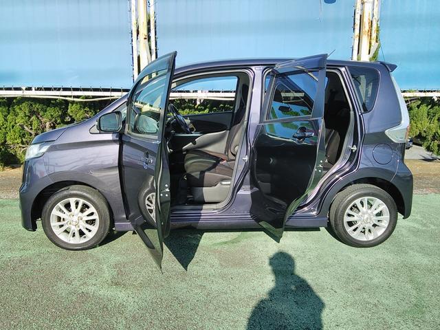 デイズ ハイウェイスター　Ｘ　ナビ　フルセグＴＶ　ＥＴＣ　バックカメラ　ＵＳＢ　スマートキー　純正１４インチアルミホイール　プロジェクターＨＩＤ　サイドバイザー　アイドリングストップ　Ｂｌｕｅｔｏｏｔｈ　革巻きステアリング（20枚目）