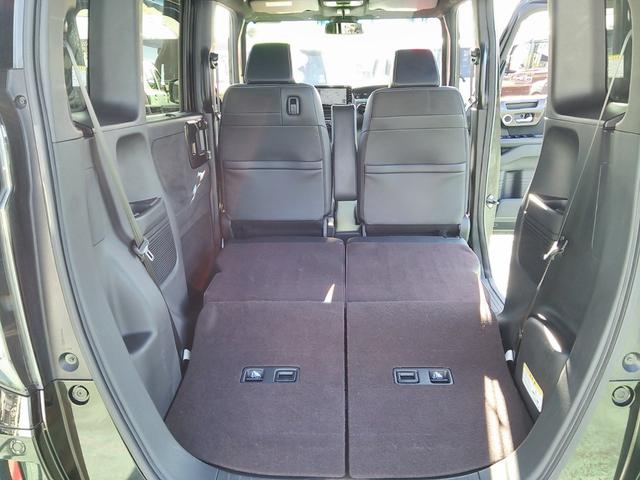 Ｎ－ＢＯＸカスタム Ｇ・Ｌターボホンダセンシング　大型８インチナビ　ターボ　両側パワースライドドア　バックカメラ　ビルトインＥＴＣ　ホンダセンシング　アダプティブクルーズコントロール　サイドバイザー　車線逸脱装置　ステアリングスイッチ（18枚目）