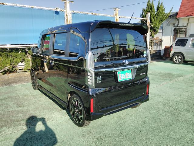 Ｎ－ＢＯＸカスタム Ｇ・Ｌターボホンダセンシング　大型８インチナビ　ターボ　両側パワースライドドア　バックカメラ　ビルトインＥＴＣ　ホンダセンシング　アダプティブクルーズコントロール　サイドバイザー　車線逸脱装置　ステアリングスイッチ（20枚目）