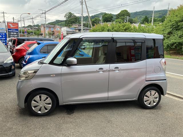 ｅＫスペース Ｇ　修復歴無　オートマチック車　オートエアコン　天井ブロアファン　アイドリングストップ　フロントディズルークスグリル　プッシュスタート　ナビ　フルセグＴＶ　　電動格納ドアミラー　パワースライドドア（12枚目）