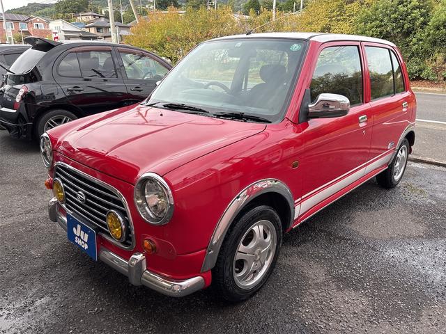 ミラジーノ ミニライトスペシャル　オートマチック車　集中ドアロック　盗難防止システム　フォグランプ　フロアマット　電格ミラー　エアバッグ　パワステ　パワーウィンドウ（9枚目）