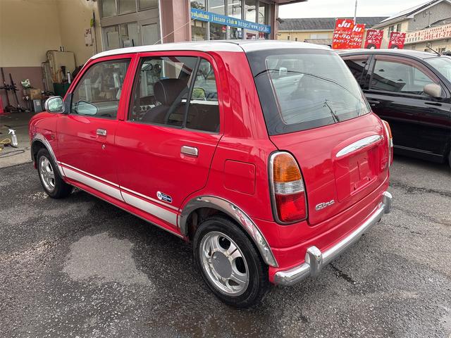 ミラジーノ ミニライトスペシャル　オートマチック車　集中ドアロック　盗難防止システム　フォグランプ　フロアマット　電格ミラー　エアバッグ　パワステ　パワーウィンドウ（11枚目）