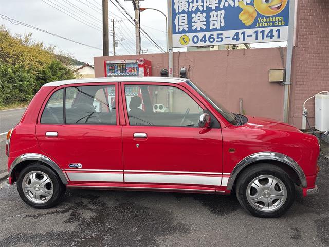 ミラジーノ ミニライトスペシャル　オートマチック車　集中ドアロック　盗難防止システム　フォグランプ　フロアマット　電格ミラー　エアバッグ　パワステ　パワーウィンドウ（12枚目）