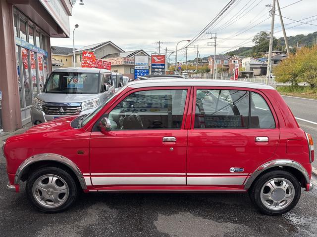ミラジーノ ミニライトスペシャル　オートマチック車　集中ドアロック　盗難防止システム　フォグランプ　フロアマット　電格ミラー　エアバッグ　パワステ　パワーウィンドウ（13枚目）