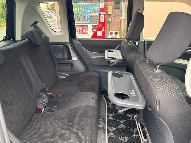 ソリオバンディット DJE Jスタイル レーダーブレーキサポートII 4WD 両側パワースライドドア クルーズコントロール 運転席・助手席ヒートシーター アイドリングストップ スマートキー スペアキー リアスポイラー バイザー フロアマット(25枚目)