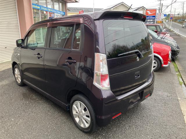 ワゴンＲスティングレー Ｘ　修復歴無　オートマチック車　メンテナンスノート　スマートキー２個　プッシュスタート　ＥＴＣ　ＨＩＤヘッドライト　フォグランプ　オートＡＣ　純正アルミホイール　電動格納ミラー　革巻ステアリング　Ｐガラス（8枚目）