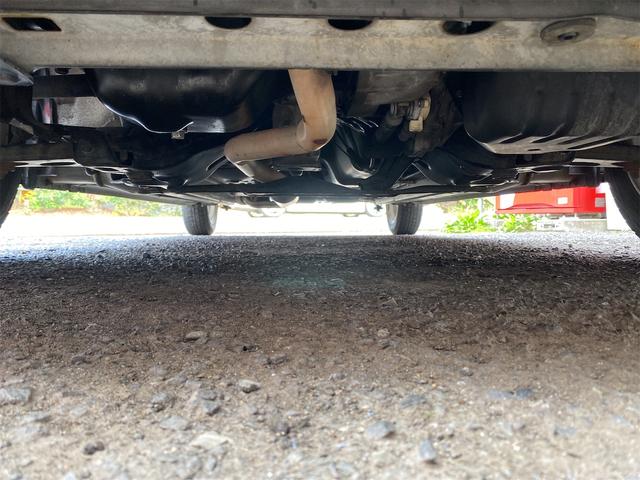 ムーヴ カスタム　ＲＳ　修復歴無　オートマチック車　ターボ　ステアリングシフト　エンジン形式ＪＢ　４ＡＴ　ＥＴＣ　ナビ　ＤＴＶ　ＨＩＤ　アルミホイール　キーレスエントリー　スペアキー　マット　ドアバイザー　記録簿　オートＡＣ（62枚目）