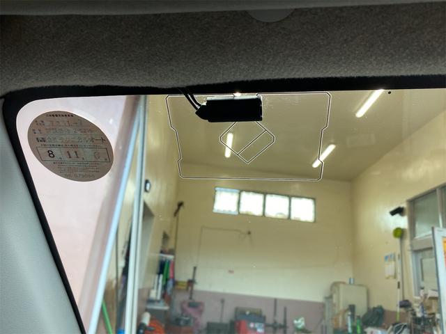 ムーヴ カスタム　ＲＳ　修復歴無　オートマチック車　ターボ　ステアリングシフト　エンジン形式ＪＢ　４ＡＴ　ＥＴＣ　ナビ　ＤＴＶ　ＨＩＤ　アルミホイール　キーレスエントリー　スペアキー　マット　ドアバイザー　記録簿　オートＡＣ（67枚目）