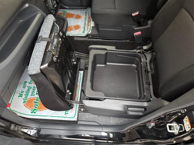 ソリオ Ｘ　レーダーブレーキサポートＩＩ装着車　修復歴無　クルーズコントロール　ナビ　ＤＴＶ　バックカメラ　ＥＴＣ　ドライブレコーダー　スマートキー　プッシュスタート　ＩＳＯＦＩＸ装備　オートエアコン　純正アルミ（38枚目）