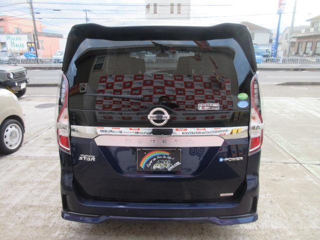 セレナ ｅ－パワー　ハイウェイスターＶ　●ナビ●ＥＴＣ２．０●３６０度ドラレコ＋リヤ●マット●プロパイロット●後席モニター●ブレーキホールド●オートライト●オートエアコン●リヤエアコン●セカンドシートスライド●室内ＬＥＤ●純正アルミあり（3枚目）