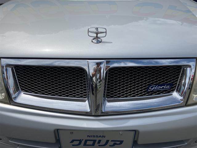 グロリア ２５０ＴＸ　４０ｔｈアニバーサリー　ＴＶ　アルミホイール　ＡＴ　電動格納ミラー　ＣＤ　カセット　ＡＢＳ　エアコン　パワーステアリング　パワーウィンドウ（22枚目）