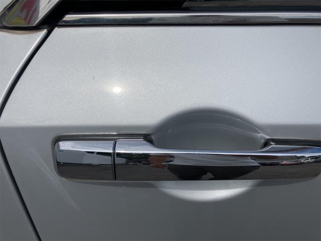 グロリア ２５０ＴＸ　４０ｔｈアニバーサリー　ＴＶ　アルミホイール　ＡＴ　電動格納ミラー　ＣＤ　カセット　ＡＢＳ　エアコン　パワーステアリング　パワーウィンドウ（24枚目）