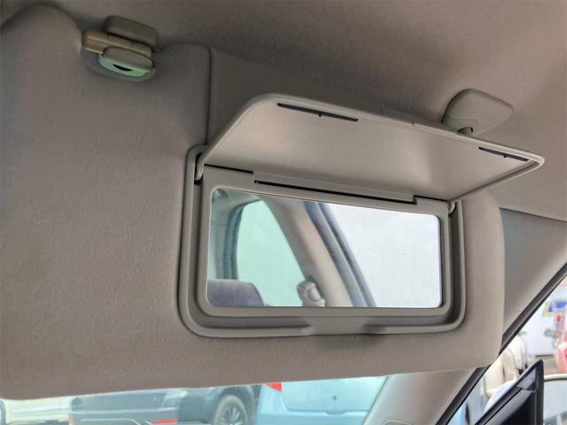 グロリア ２５０ＴＸ　４０ｔｈアニバーサリー　ＴＶ　アルミホイール　ＡＴ　電動格納ミラー　ＣＤ　カセット　ＡＢＳ　エアコン　パワーステアリング　パワーウィンドウ（52枚目）