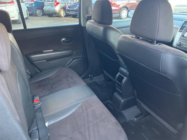 ティーダ １８Ｇ　ＥＴＣ　ナビ　オートライト　ＨＩＤ　スマートキー　電動格納ミラー　ＭＴ　盗難防止システム　衝突安全ボディ　ＡＢＳ　ＣＤ　ＤＶＤ再生　ミュージックプレイヤー接続可　Ｂｌｕｅｔｏｏｔｈ　エアコン（11枚目）