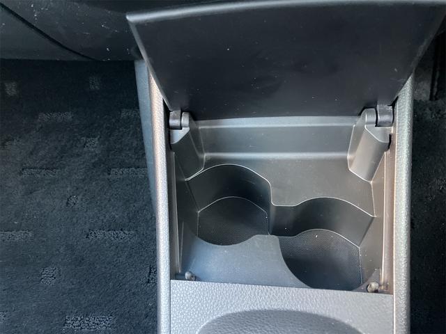 ティーダ １８Ｇ　ＥＴＣ　ナビ　オートライト　ＨＩＤ　スマートキー　電動格納ミラー　ＭＴ　盗難防止システム　衝突安全ボディ　ＡＢＳ　ＣＤ　ＤＶＤ再生　ミュージックプレイヤー接続可　Ｂｌｕｅｔｏｏｔｈ　エアコン（34枚目）