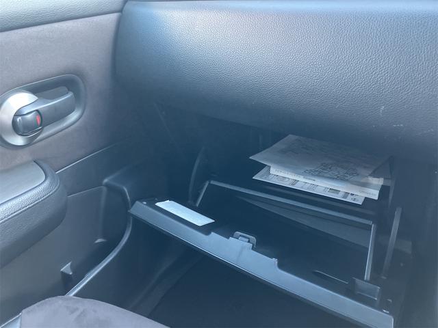 ティーダ １８Ｇ　ＥＴＣ　ナビ　オートライト　ＨＩＤ　スマートキー　電動格納ミラー　ＭＴ　盗難防止システム　衝突安全ボディ　ＡＢＳ　ＣＤ　ＤＶＤ再生　ミュージックプレイヤー接続可　Ｂｌｕｅｔｏｏｔｈ　エアコン（35枚目）