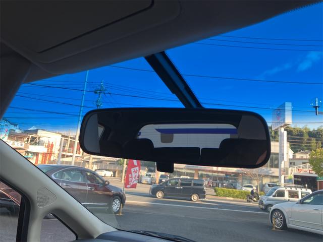 ティーダ １８Ｇ　ＥＴＣ　ナビ　オートライト　ＨＩＤ　スマートキー　電動格納ミラー　ＭＴ　盗難防止システム　衝突安全ボディ　ＡＢＳ　ＣＤ　ＤＶＤ再生　ミュージックプレイヤー接続可　Ｂｌｕｅｔｏｏｔｈ　エアコン（36枚目）