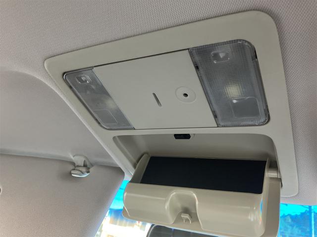 ティーダ １８Ｇ　ＥＴＣ　ナビ　オートライト　ＨＩＤ　スマートキー　電動格納ミラー　ＭＴ　盗難防止システム　衝突安全ボディ　ＡＢＳ　ＣＤ　ＤＶＤ再生　ミュージックプレイヤー接続可　Ｂｌｕｅｔｏｏｔｈ　エアコン（37枚目）