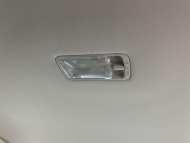 ティーダ １８Ｇ　ＥＴＣ　ナビ　オートライト　ＨＩＤ　スマートキー　電動格納ミラー　ＭＴ　盗難防止システム　衝突安全ボディ　ＡＢＳ　ＣＤ　ＤＶＤ再生　ミュージックプレイヤー接続可　Ｂｌｕｅｔｏｏｔｈ　エアコン（41枚目）