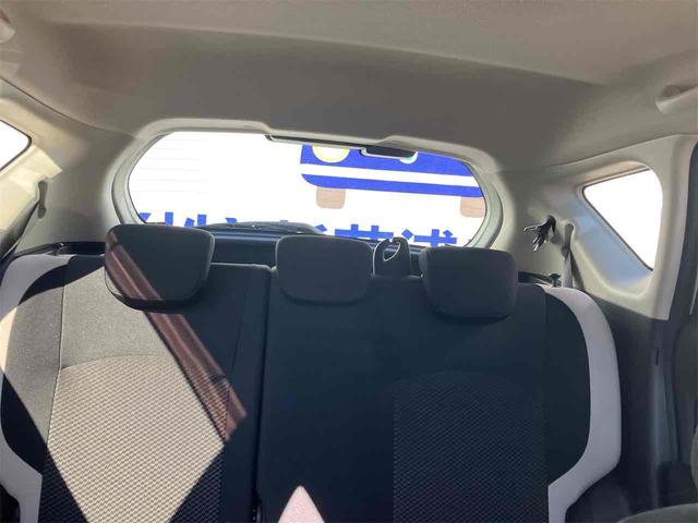 ノート ｅ－パワー　Ｘ　Ｖセレクション　全周囲カメラ　ナビ　ＴＶ　クリアランスソナー　レーンアシスト　衝突被害軽減システム　アルミホイール　オートライト　ＬＥＤヘッドランプ　スマートキー　電動格納ミラー　ＣＶＴ　盗難防止システム（11枚目）