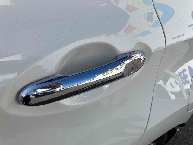 ノート ｅ－パワー　Ｘ　Ｖセレクション　全周囲カメラ　ナビ　ＴＶ　クリアランスソナー　レーンアシスト　衝突被害軽減システム　アルミホイール　オートライト　ＬＥＤヘッドランプ　スマートキー　電動格納ミラー　ＣＶＴ　盗難防止システム（42枚目）