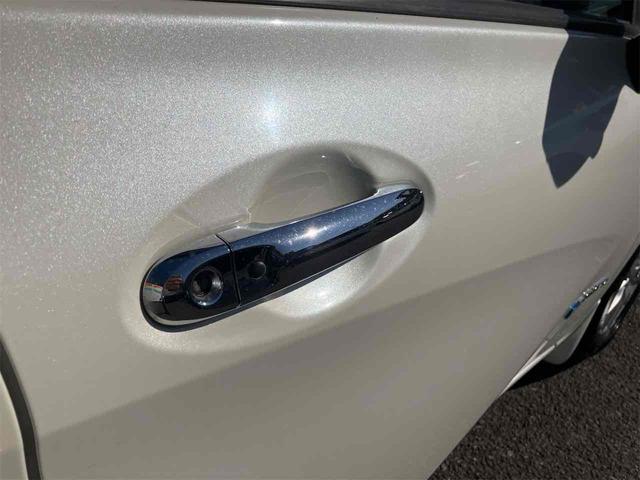 ノート ｅ－パワー　Ｘ　Ｖセレクション　全周囲カメラ　ナビ　ＴＶ　クリアランスソナー　レーンアシスト　衝突被害軽減システム　アルミホイール　オートライト　ＬＥＤヘッドランプ　スマートキー　電動格納ミラー　ＣＶＴ　盗難防止システム（48枚目）