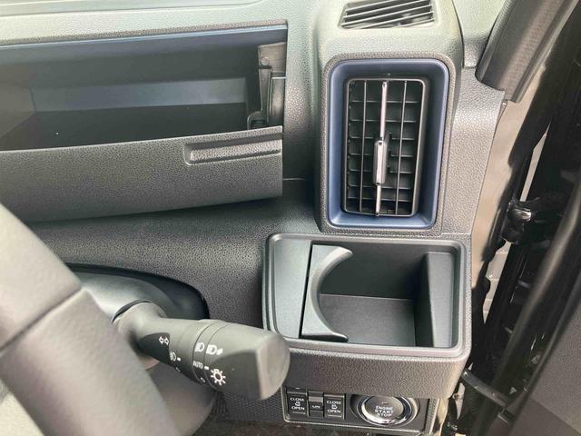 運転席カップホルダー