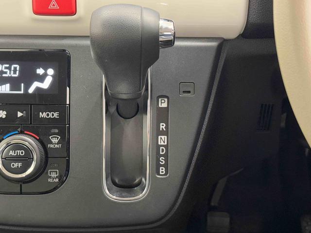 操作し易いインパネシルト、滑らかな加速のＣＶＴで燃費も良いですよ。