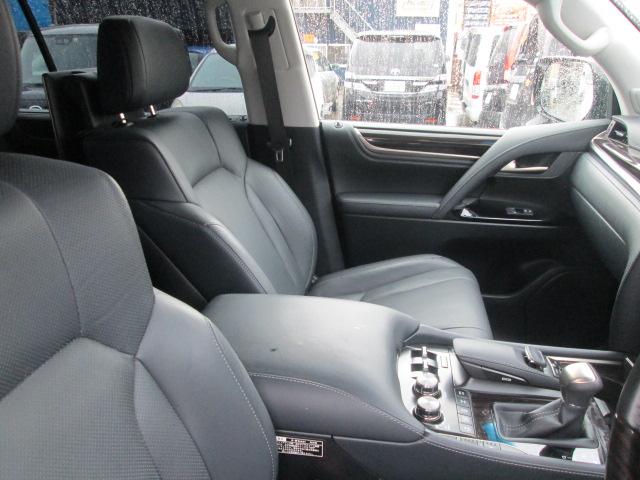 LX570 黒革シート サンルーフ モデリスタエアロ(4枚目)